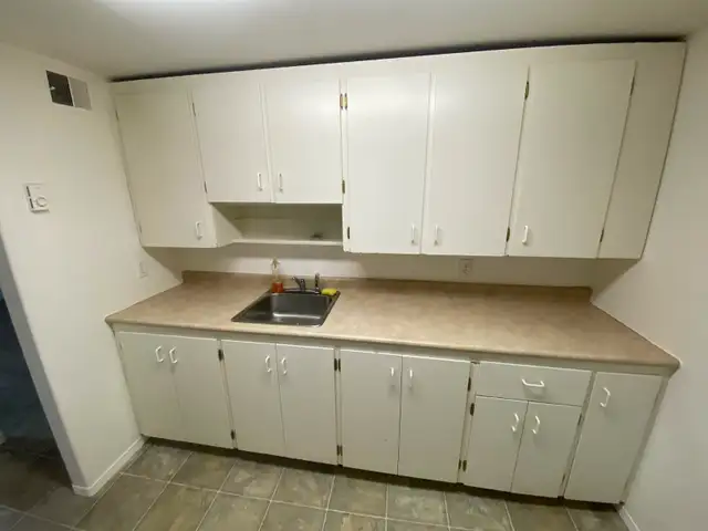 2 Bedroom Suite! Located In Steinbach! - Photo 2