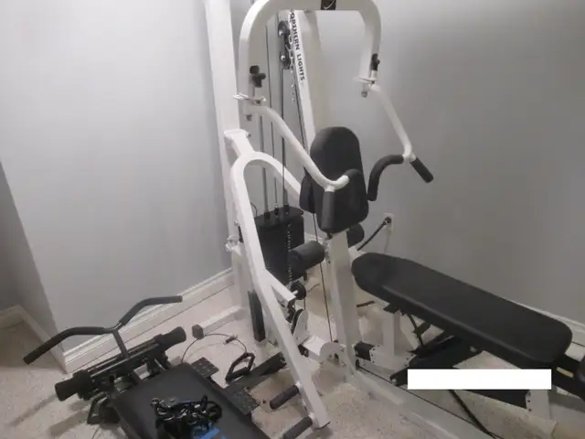 Home Gym Exercise Equipment - Photo 2