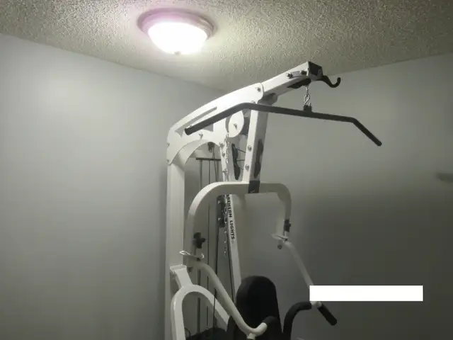 Home Gym Exercise Equipment - Photo 3