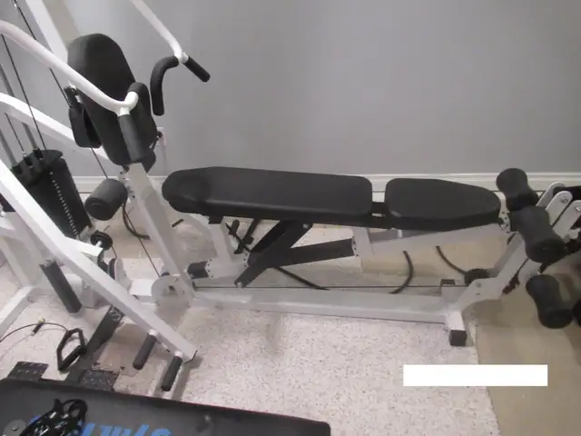 Home Gym Exercise Equipment - Photo 4