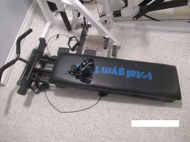 Home Gym Exercise Equipment - Photo 5