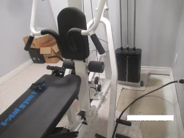 Home Gym Exercise Equipment - Photo 7