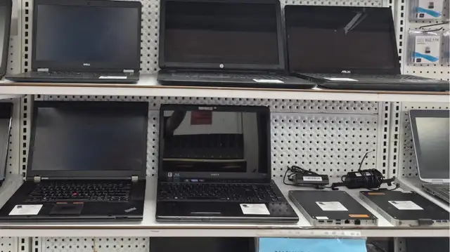 LIQUIDATION INFORMATIQUE — VENTE FLASH - Photo 3