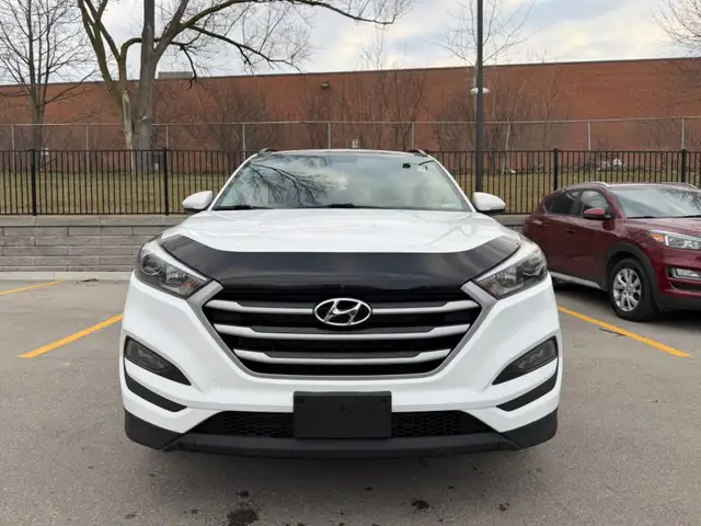 2017 Hyundai Tucson FWD 4dr 2.0L SE - Photo 2