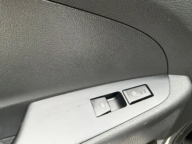 2017 Hyundai Tucson FWD 4dr 2.0L SE - Photo 13