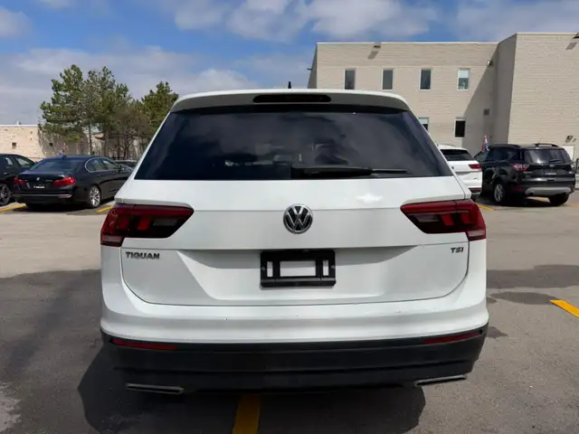 2018 Volkswagen Tiguan Trendline FWD - Photo 4
