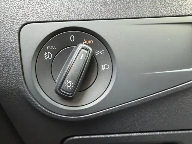 2018 Volkswagen Tiguan Trendline FWD - Photo 16