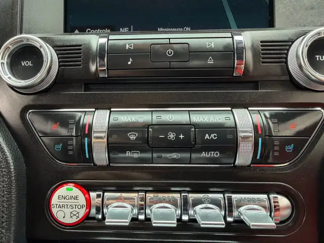 2016 Ford Mustang 2dr Fastback EcoBoost - Photo 13