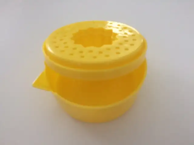 2 BACS NEUFS SILICONE À MINI-GLACONS $5.00 1 PRESSE-CITRON $5.00 - Photo 3