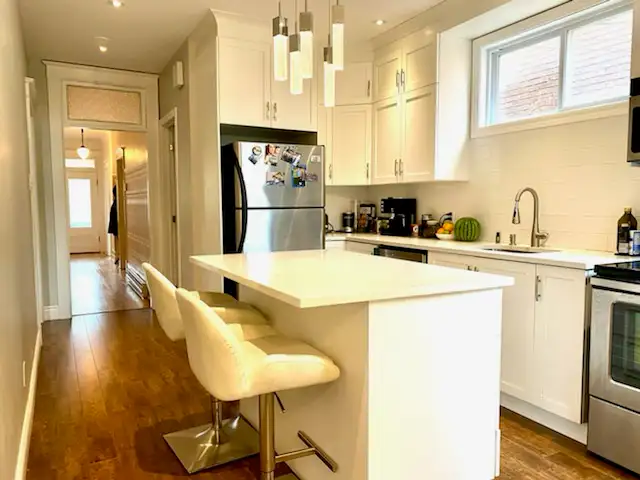 Grand 6 1/2, Villeray, metro Jarry