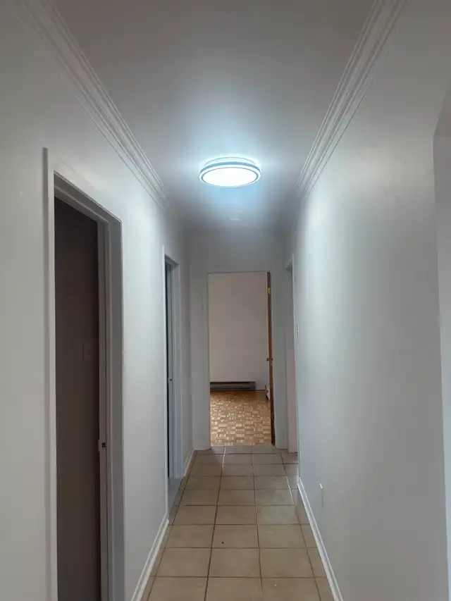 Très grand 4.5 style condo à louer - Photo 5