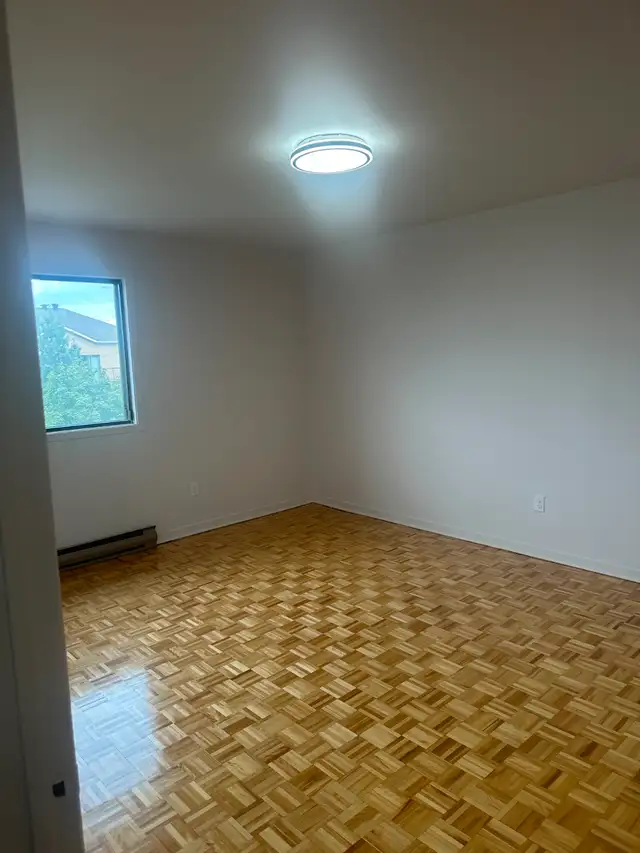 Très grand 4.5 style condo à louer - Photo 6