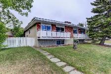 Main Floor Legal 2 Bedroom 1 Bath Suite for Rent - Photo 2
