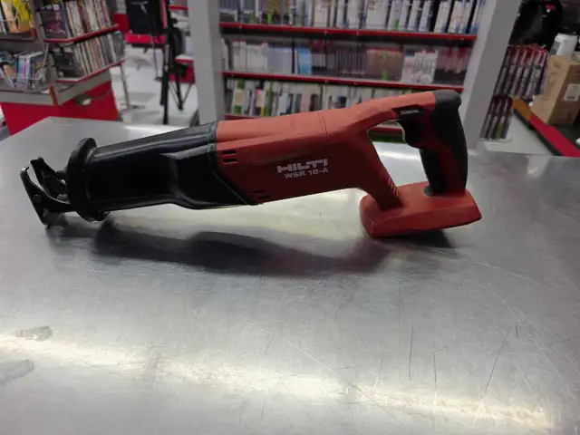 scie vas et viens Hilti