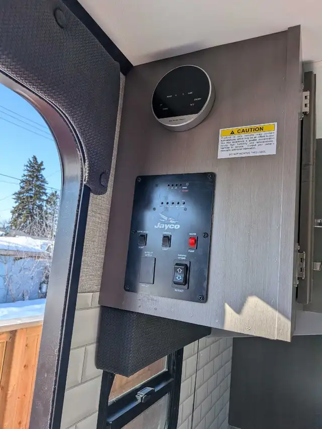 Selling my light weight. No slides micro Rv/2023 jayco - Photo 9