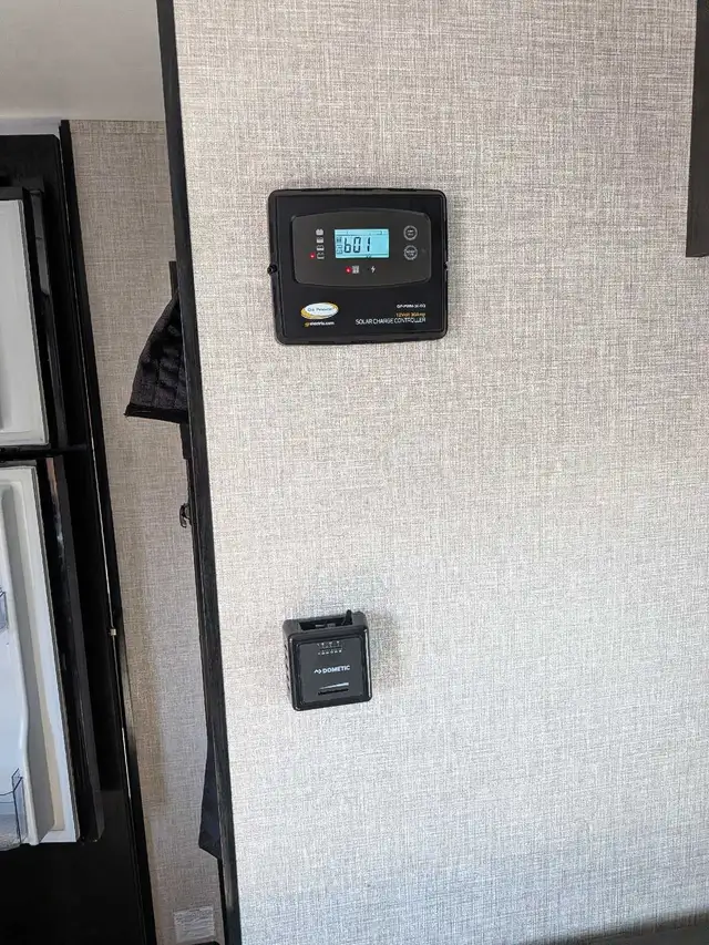 Selling my light weight. No slides micro Rv/2023 jayco - Photo 10