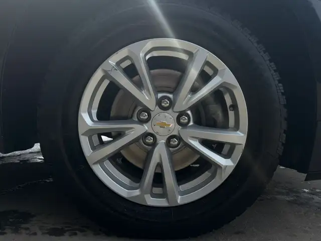 2017 CHEVROLET EQUINOX LT - HEATED SEATS - BACK-UP CAM - ALLOYS - Photo 9