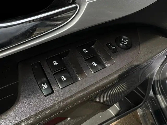 2017 CHEVROLET EQUINOX LT - HEATED SEATS - BACK-UP CAM - ALLOYS - Photo 14