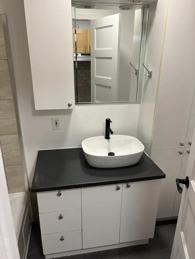 4 1/2 Rénové à louer rue de Rouville, Montréal - Photo 9