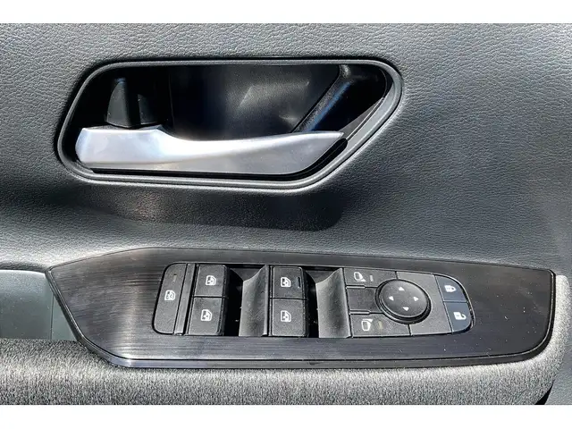 2026 Nissan Kicks SV | Heated Seats | Adaptive Cruise/BlindSpot| - Photo 16