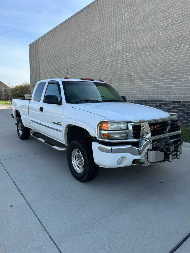 2003 GMC Sierra 2500HD Duramax Diesel - Photo 2