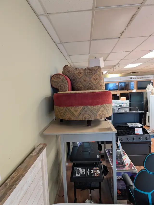 VINTAGE LOUNGE $100 NO TAX