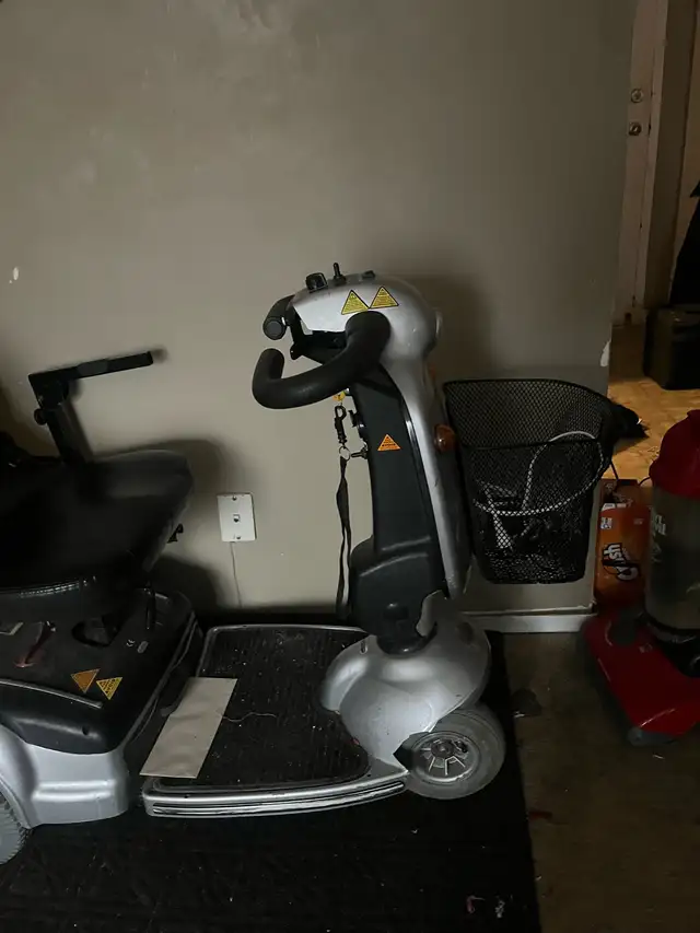 four wheel scooter - Photo 3