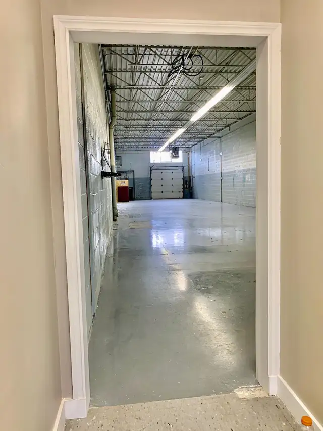 Units 5/8/16 Warehouse   Office  3135 Universal Drive - Photo 9