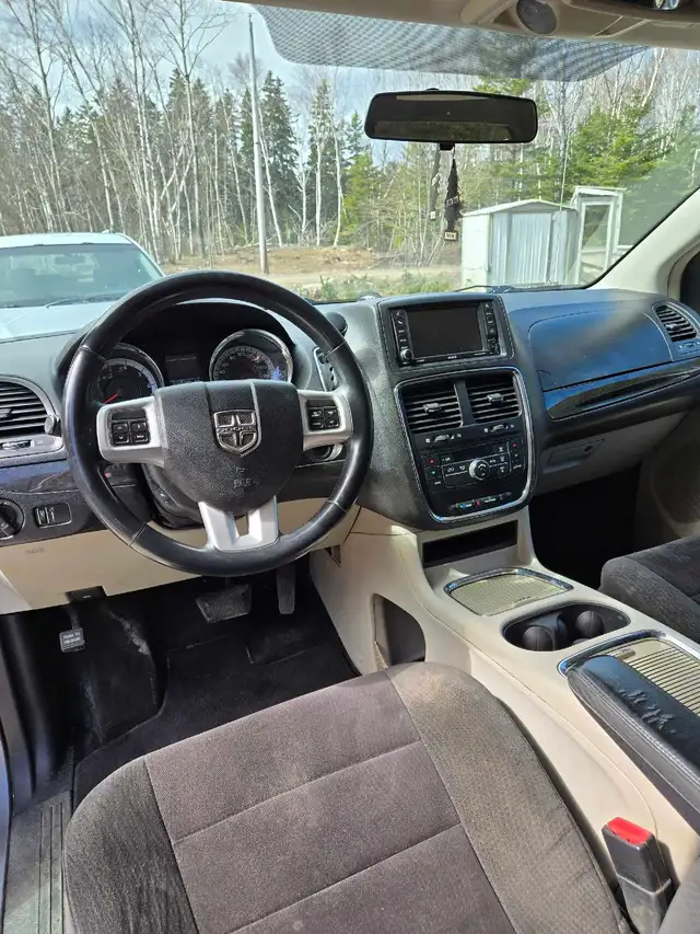 2013 Dodge Grand Caravan/Crew - Photo 4