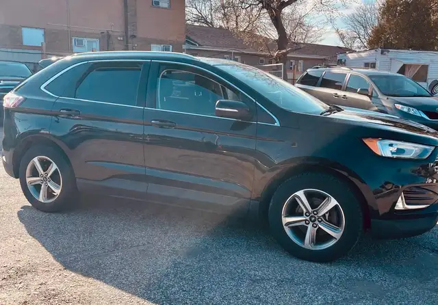 2019 Ford Edge SEL , safety included - Photo 4