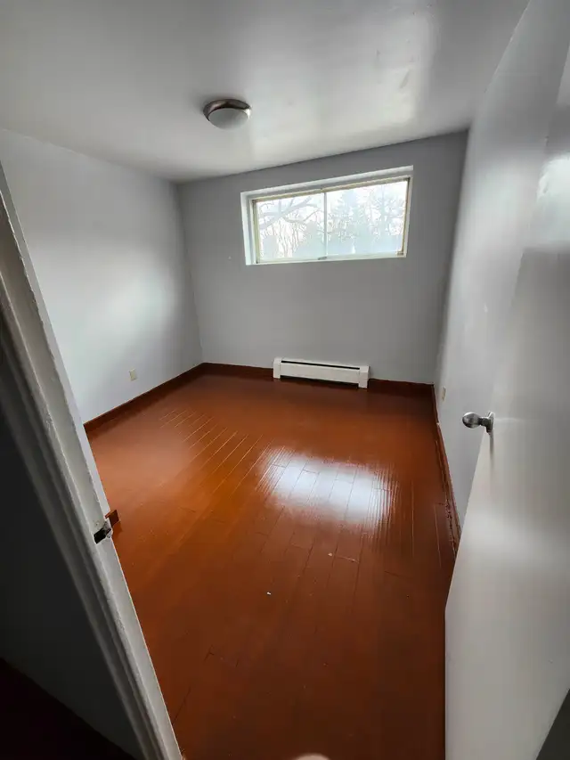 TWO BEDROOM APARTMENTS AVAILABLE NOW $1,575/mth - Photo 4