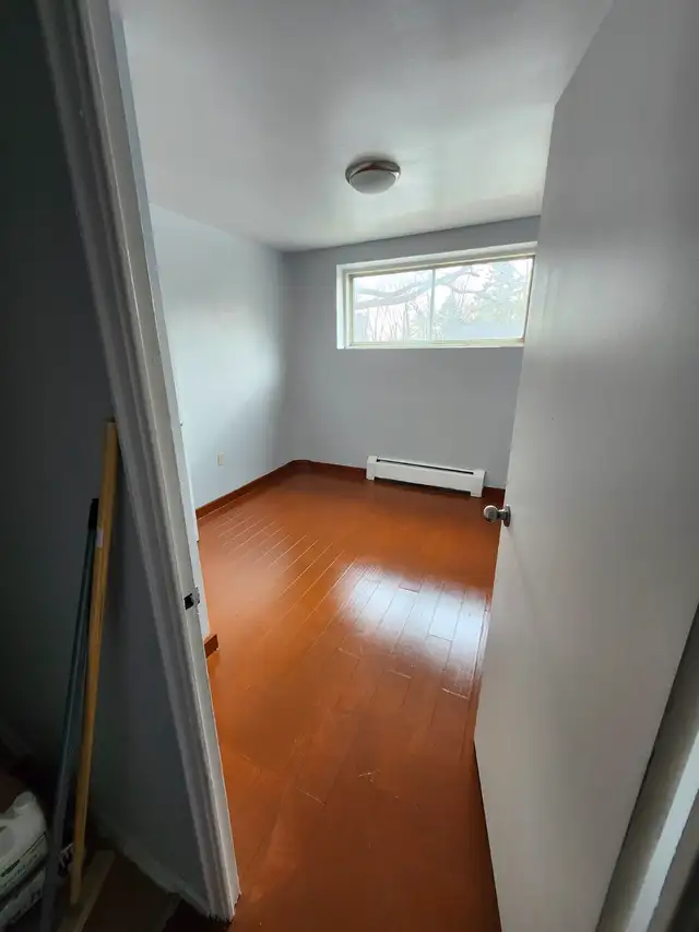 TWO BEDROOM APARTMENTS AVAILABLE NOW $1,575/mth - Photo 5