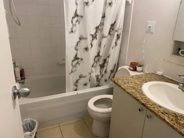 Sublet Studio Apartment Downtown - Photo 2