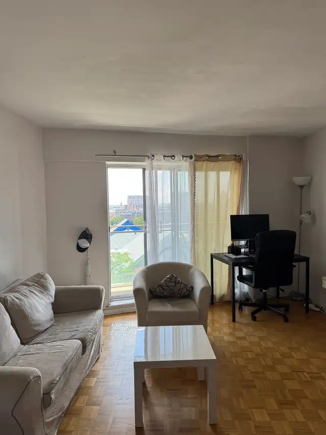 Sublet Studio Apartment Downtown - Photo 4