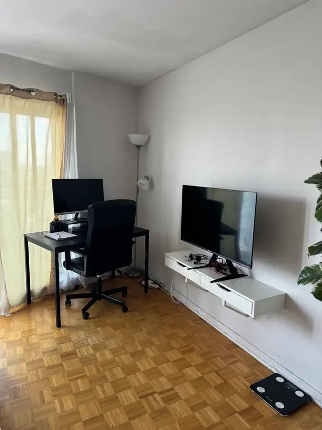 Sublet Studio Apartment Downtown - Photo 5