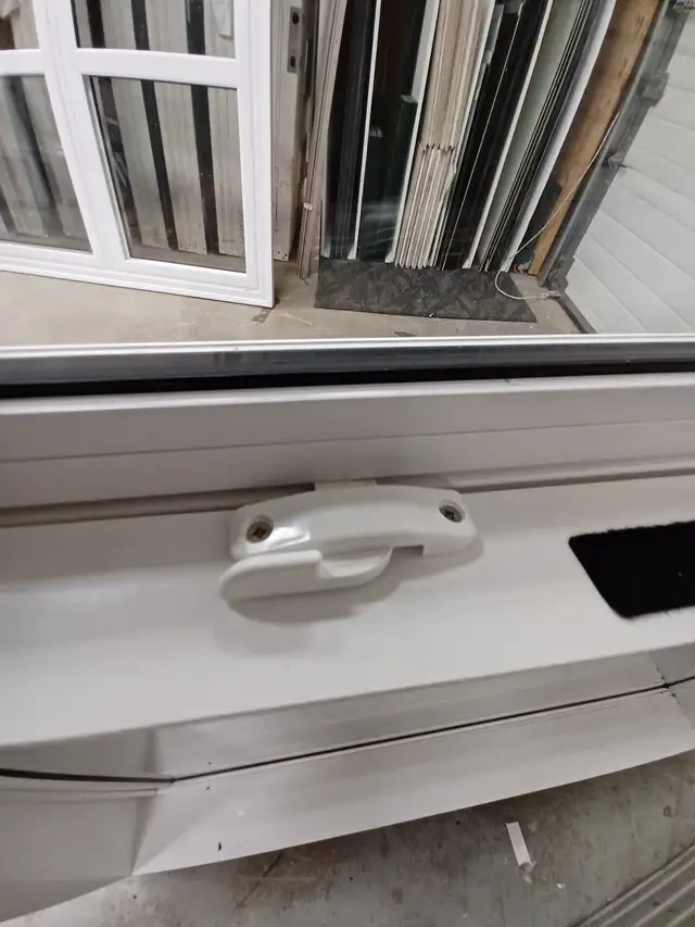 Vinyl Window - Photo 3