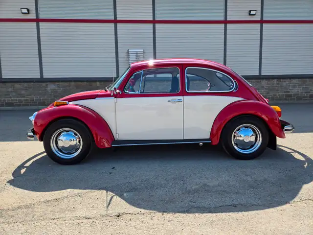 1975 Volkswagen Super Beetle Fully Restored ! Manual ! - Photo 5