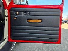 1975 Volkswagen Super Beetle Fully Restored ! Manual ! - Photo 27