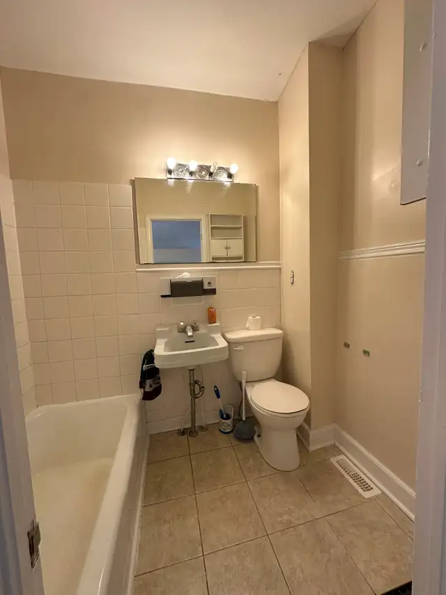 2 bedroom apartment for rent - Photo 3