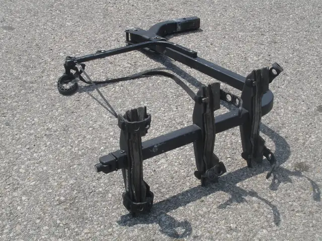 MUST SELL TODAY YAKIMA 3 BIKE RACK CARRIER 1' INSERT $75 CASH