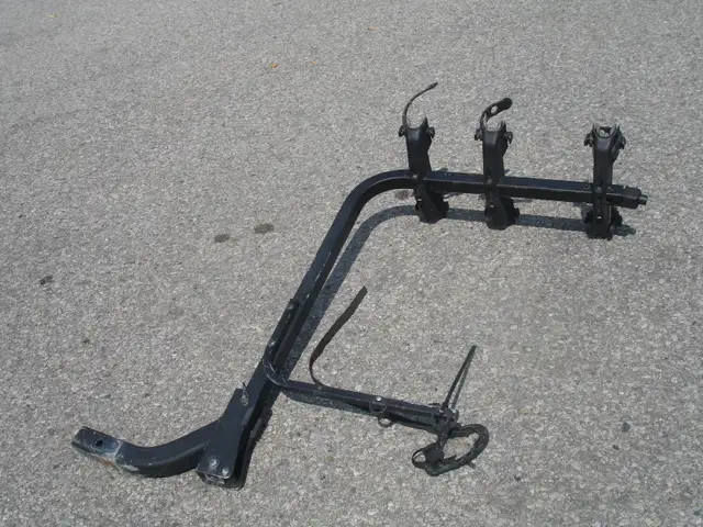 MUST SELL TODAY YAKIMA 3 BIKE RACK CARRIER 1' INSERT $75 CASH - Photo 3