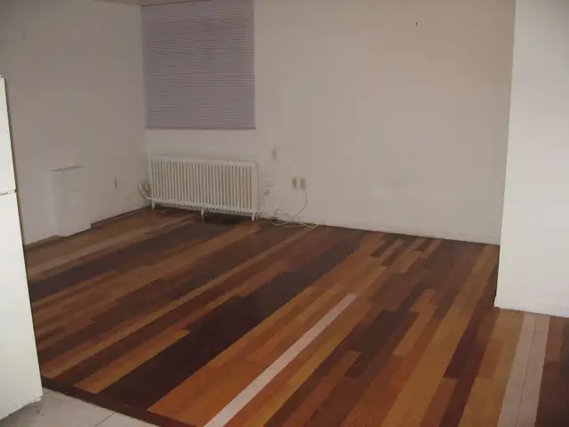 Bach/1Bdrm w/Bonus New Kitchen Bath HardwoodFl@Kennedy/Eglinton