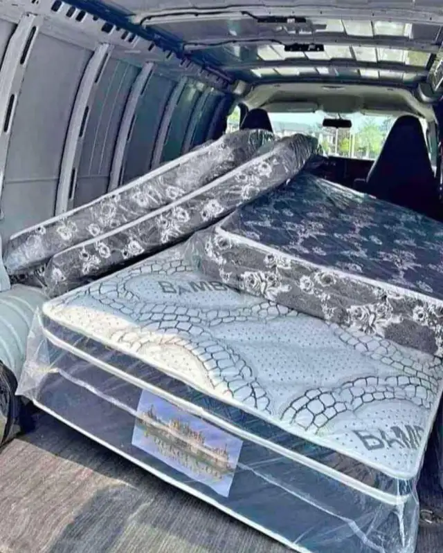 Queen Mattress : King Mattress | Twin Mattress / Full Mattress - Photo 10