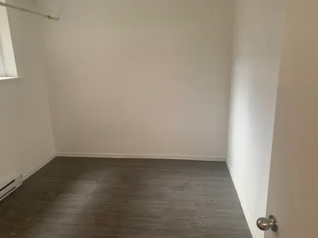 4 1/2 LIBRE À LA VILLE DE JOLIETTE - Photo 5