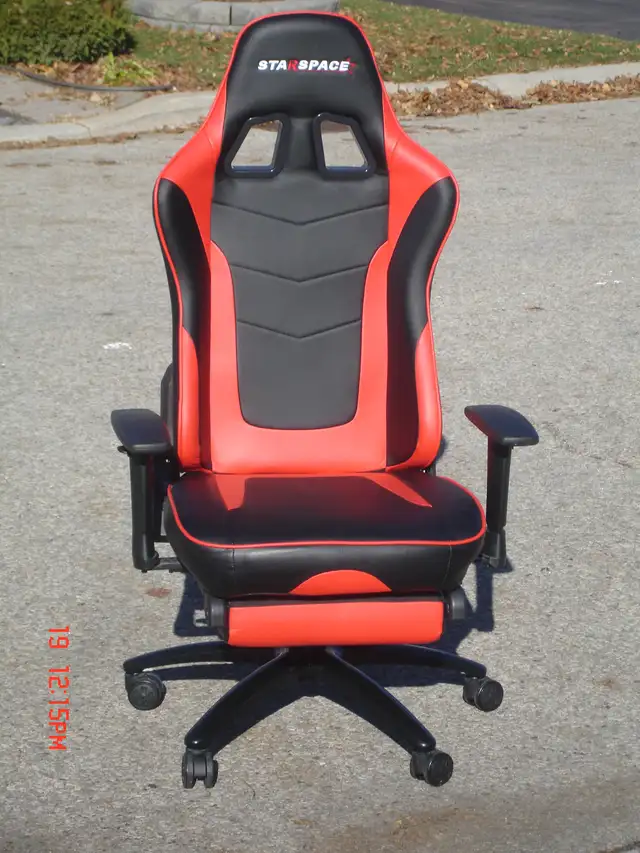 BARELY USED IT & LIKE NEW OFFICE OR GAMING CHAIR BY STARSPACE!
