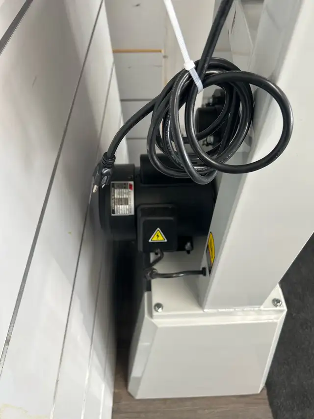 Craftex CX-Series 104 14" Wood Working Band Saw - Photo 4