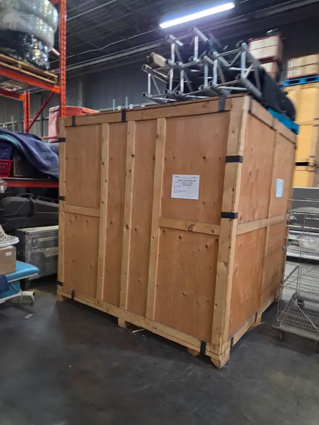 Wooden Storage Vault - Container 7.5' x 7.5' x 7.5' W/Shelves - Photo 5