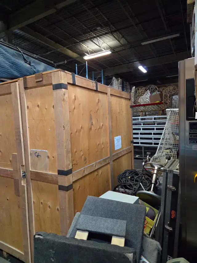 Wooden Storage Vault - Container 7.5' x 7.5' x 7.5' W/Shelves - Photo 7