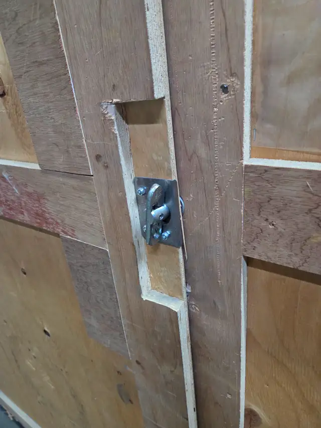 Wooden Storage Vault - Container 7.5' x 7.5' x 7.5' W/Shelves - Photo 9