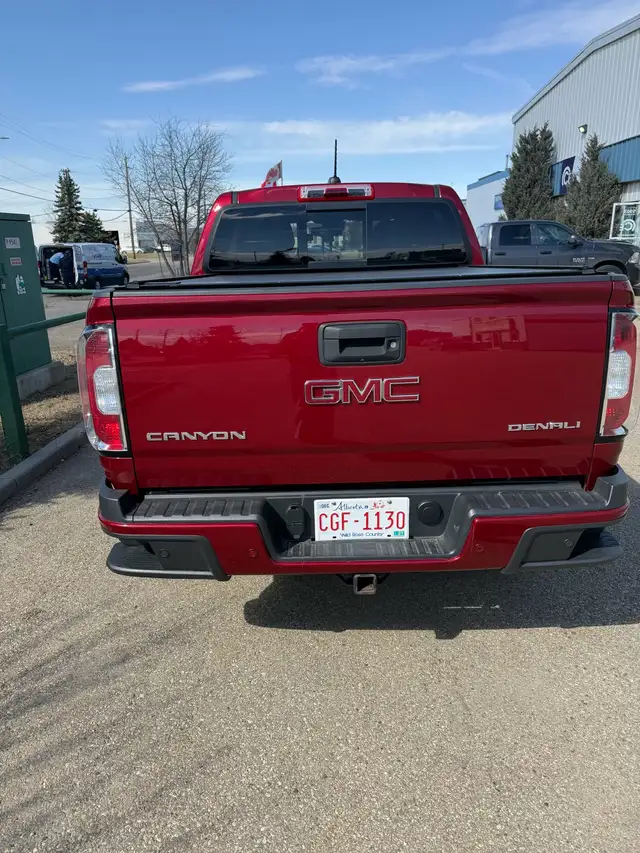 GMC Denali Canyon - Photo 3